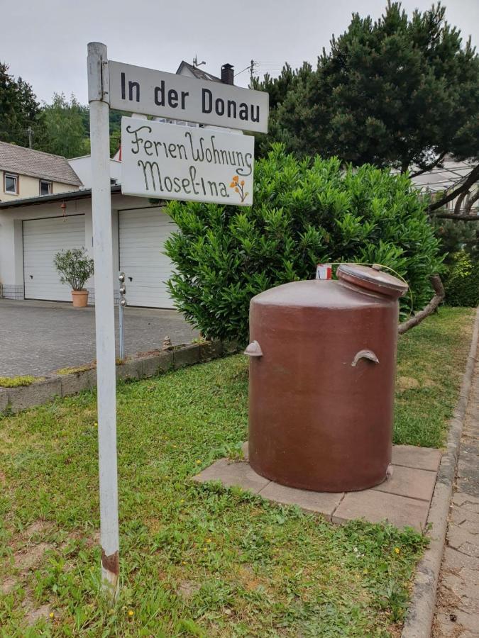 Vila Mosel-Ina Bullay Exteriér fotografie